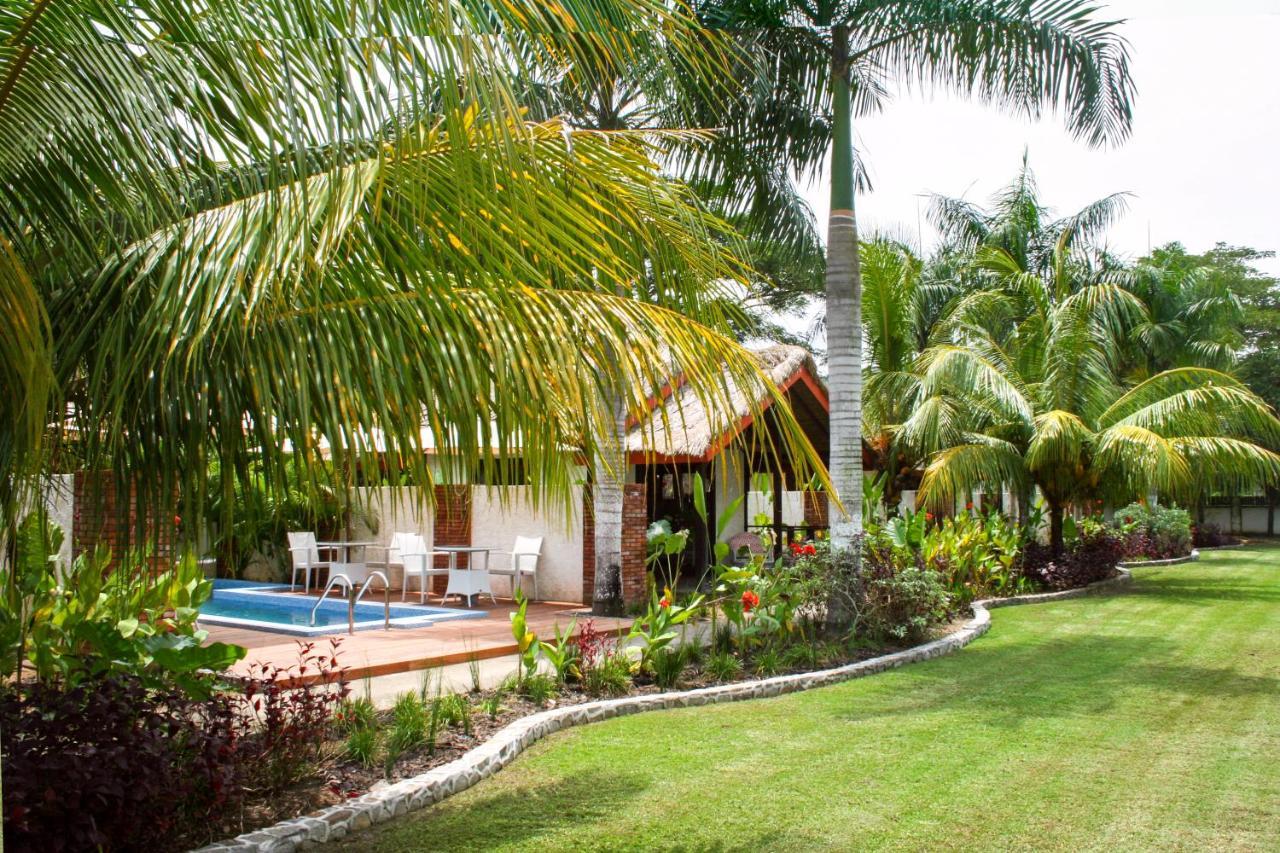 Burudika Bungalows Селонг Беланак Екстериор снимка